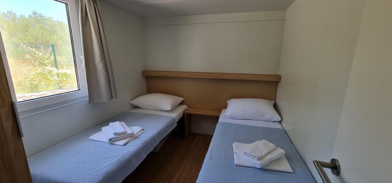 Mobile Home Andreana Езера Экстерьер фото